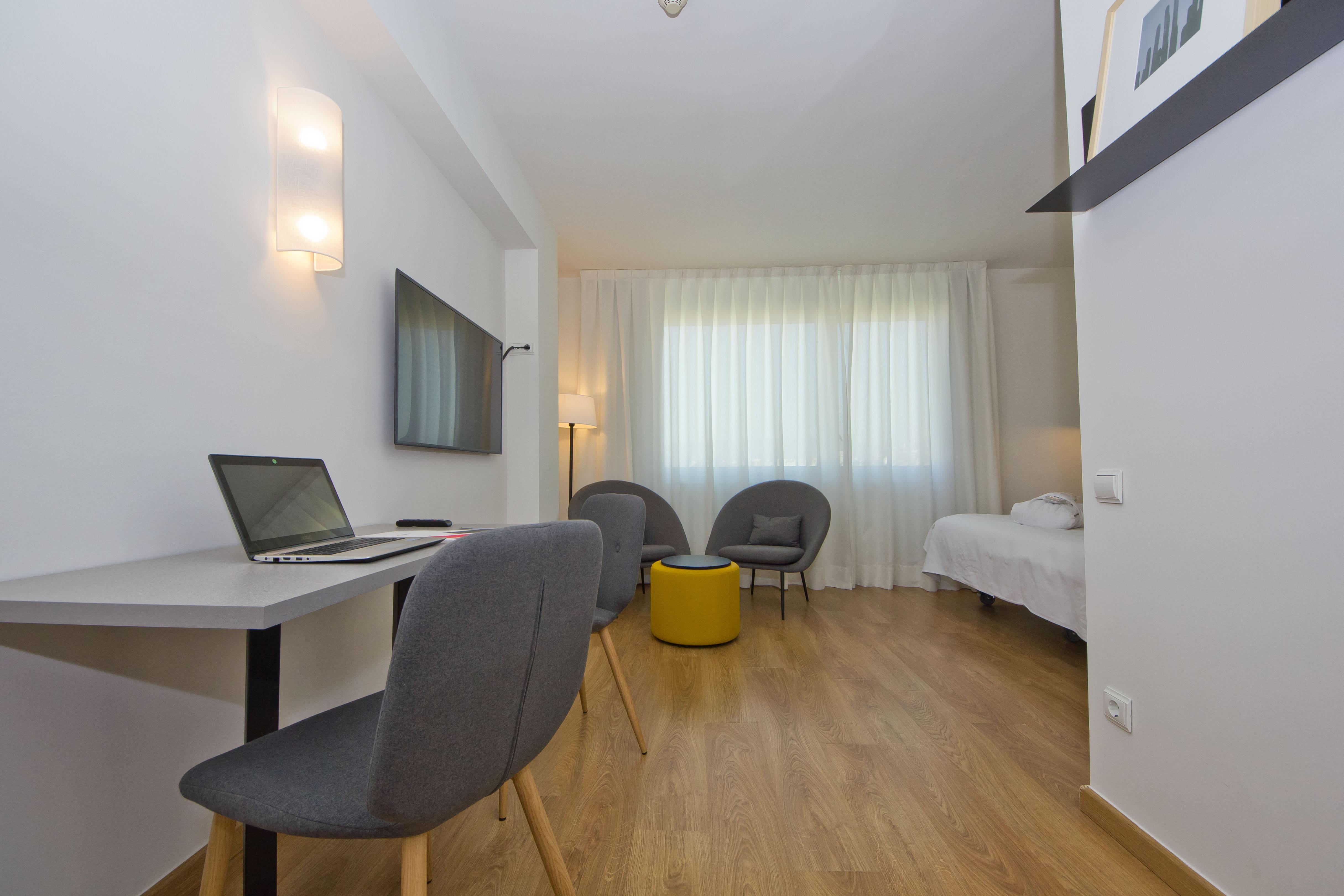 Aparthotel Atenea Valles Granollers Luaran gambar