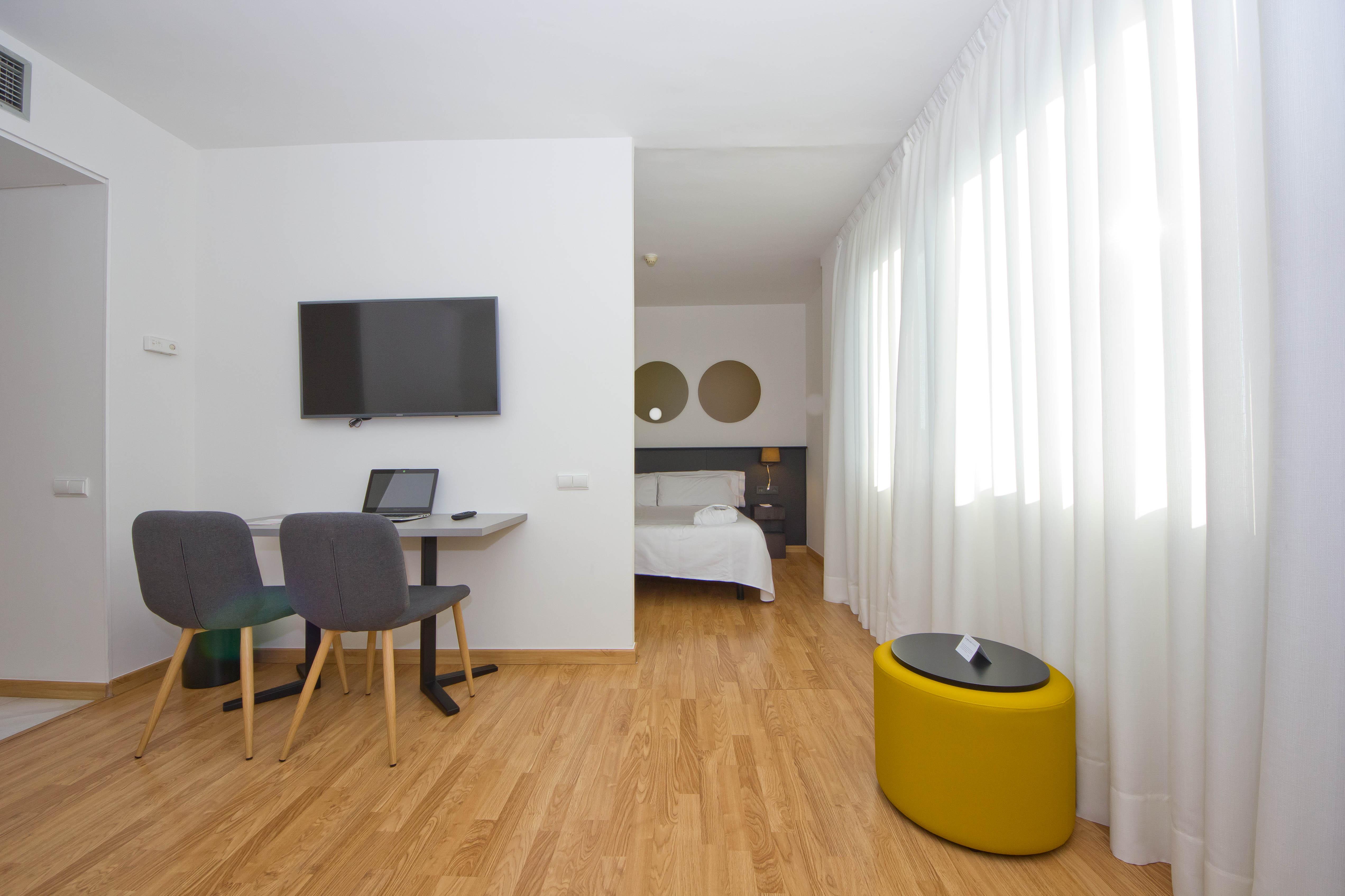 Aparthotel Atenea Valles Granollers Luaran gambar