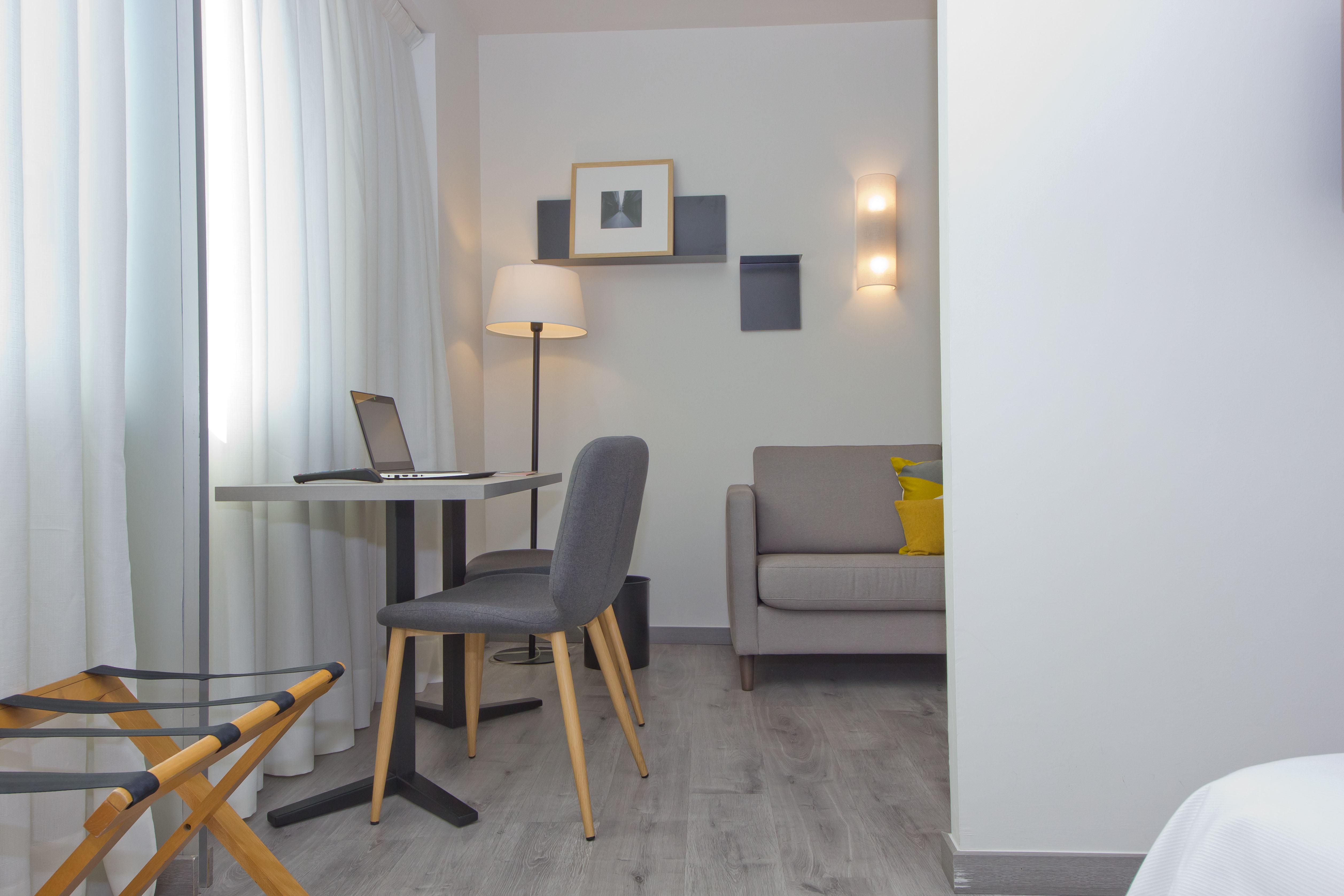 Aparthotel Atenea Valles Granollers Luaran gambar
