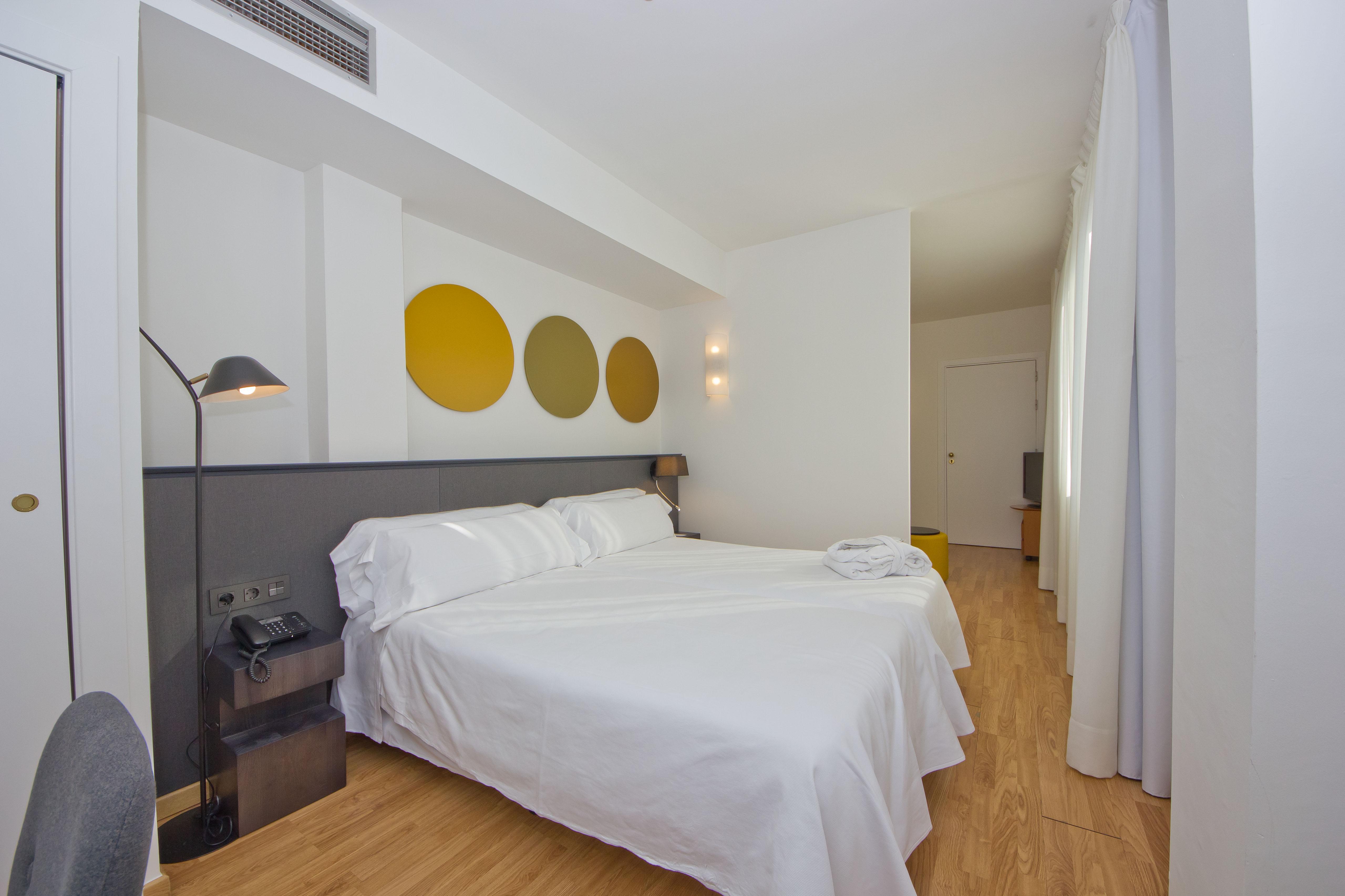 Aparthotel Atenea Valles Granollers Luaran gambar