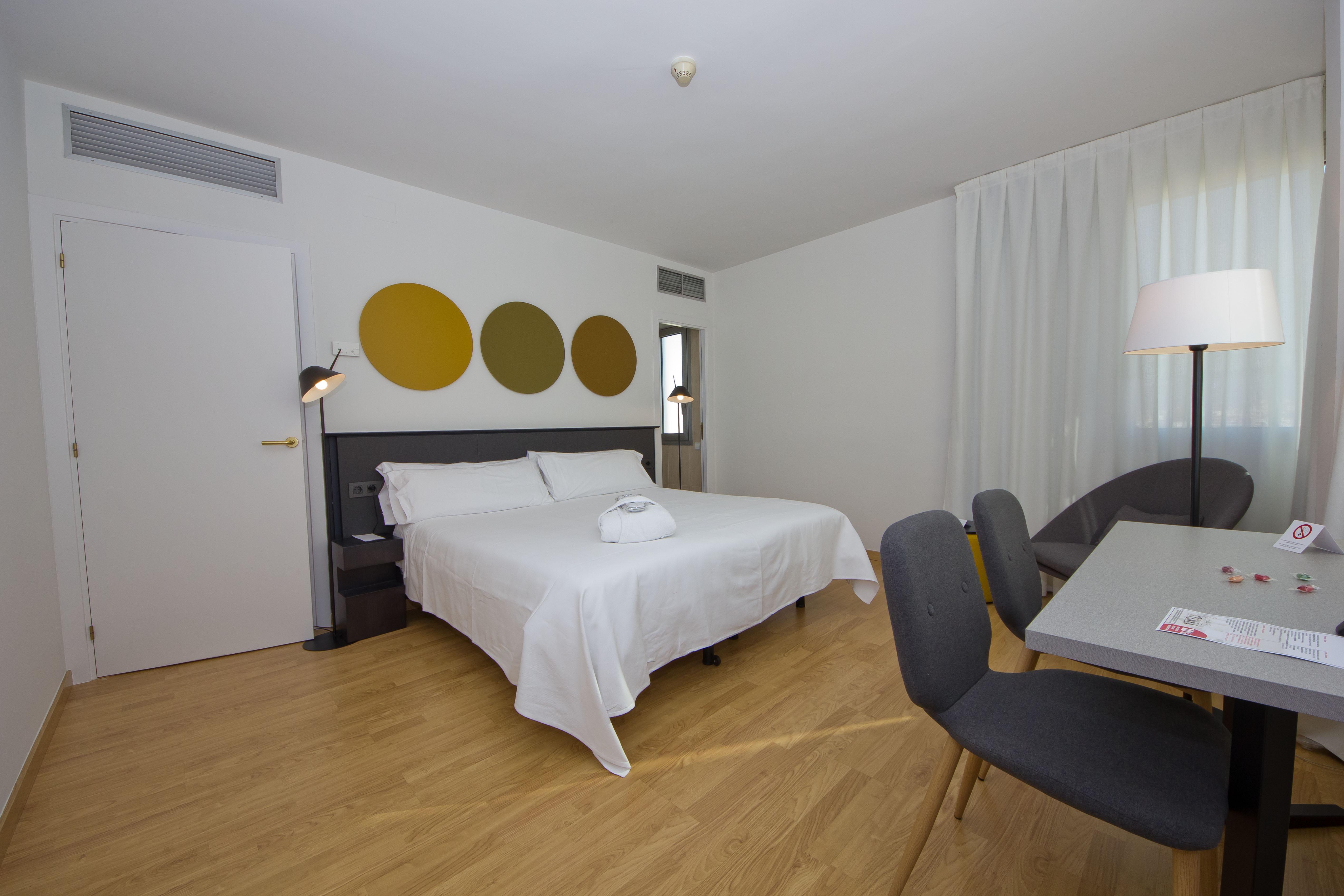 Aparthotel Atenea Valles Granollers Luaran gambar